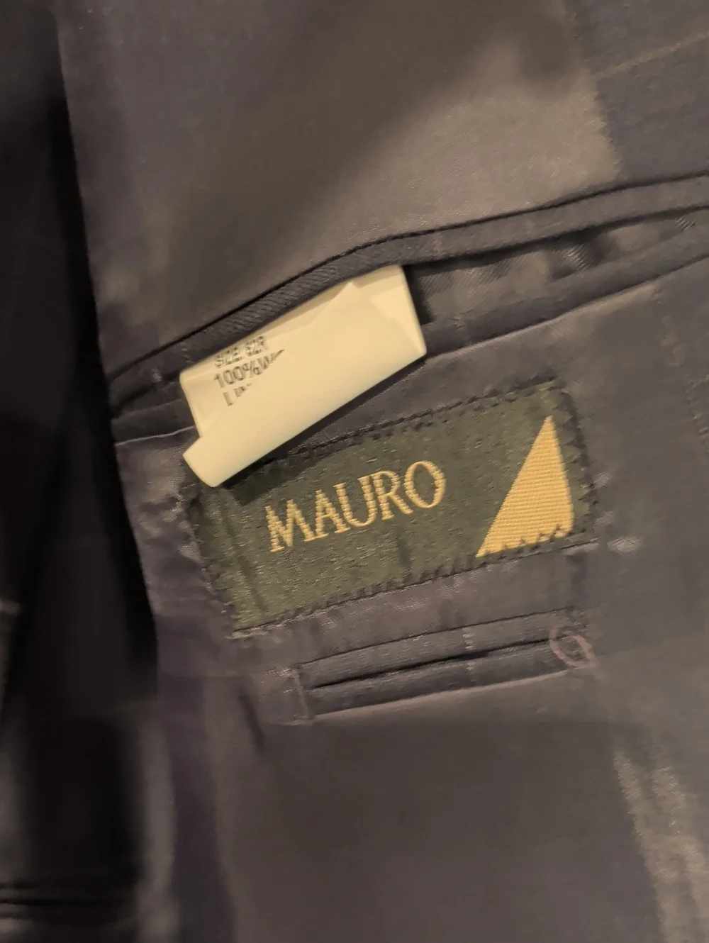 Men's Mauro Grey Windowpane Suit. Extra Large.